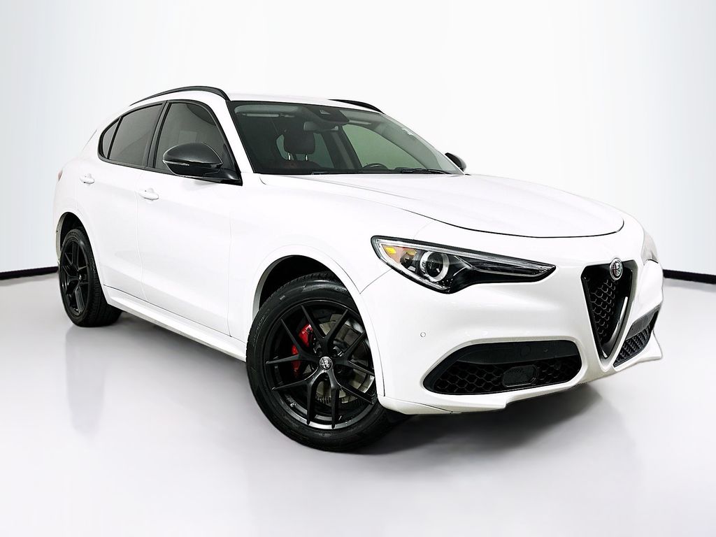 2020 Alfa Romeo Stelvio
