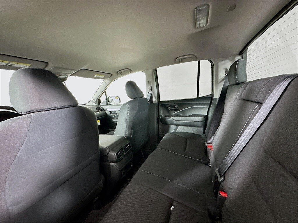 2025 Honda Ridgeline Sport photo 3