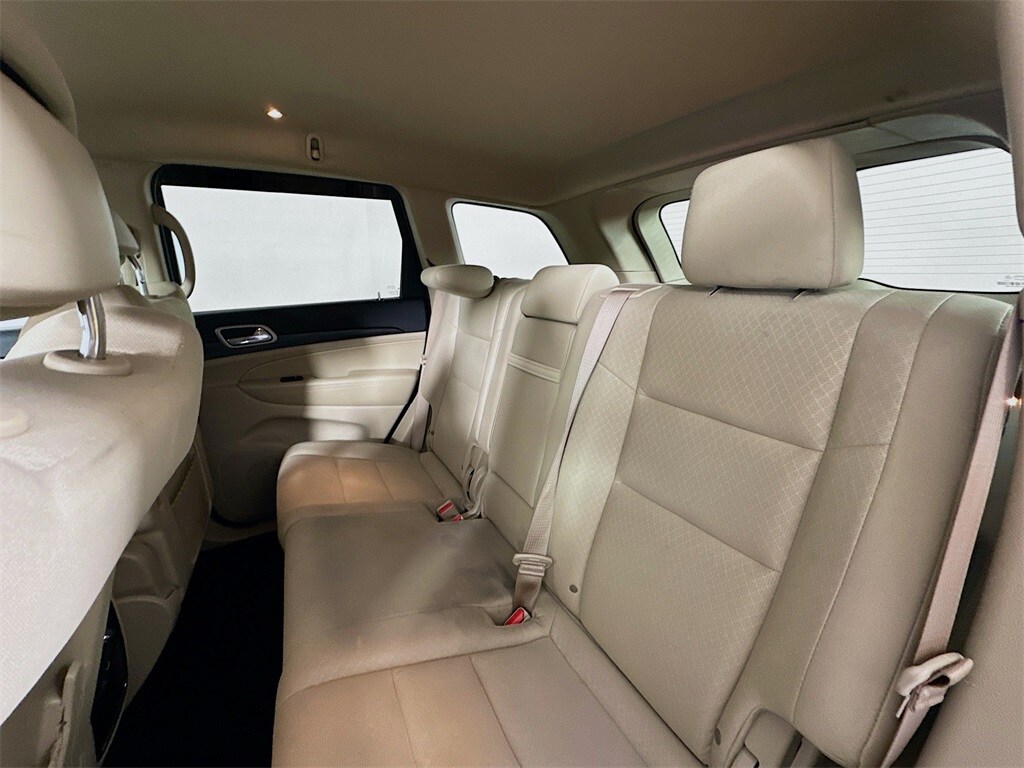 2019 Jeep Grand Cherokee Laredo E photo 4