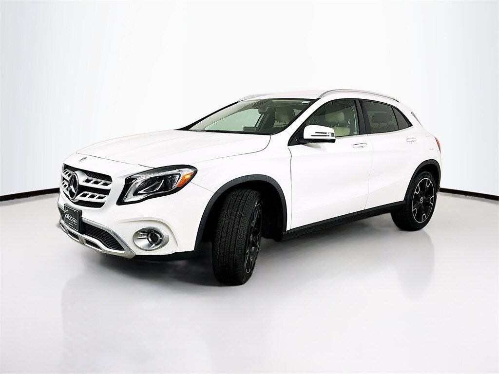 2019 Mercedes Benz GLA 250 photo 2