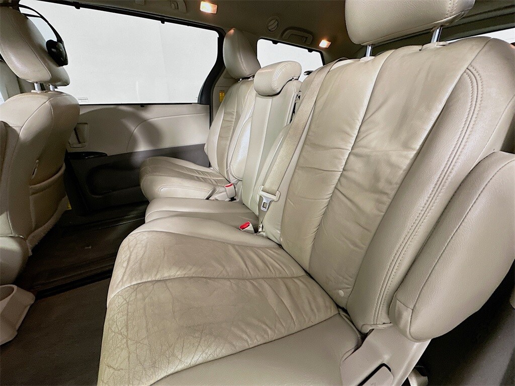 Used 2014 Toyota Sienna L Minivan/Van