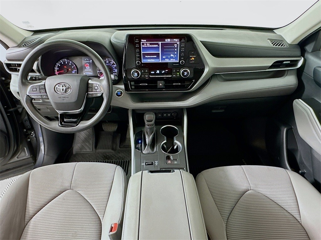2020 Toyota Highlander L photo 3