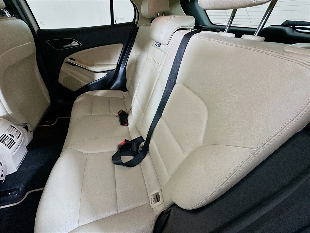 2019 Mercedes Benz GLA 250 photo 4