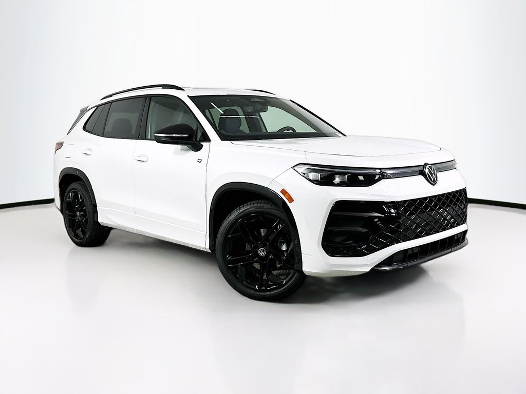 2026 Volkswagen Tiguan 2.0T SE R-Line Black's photo