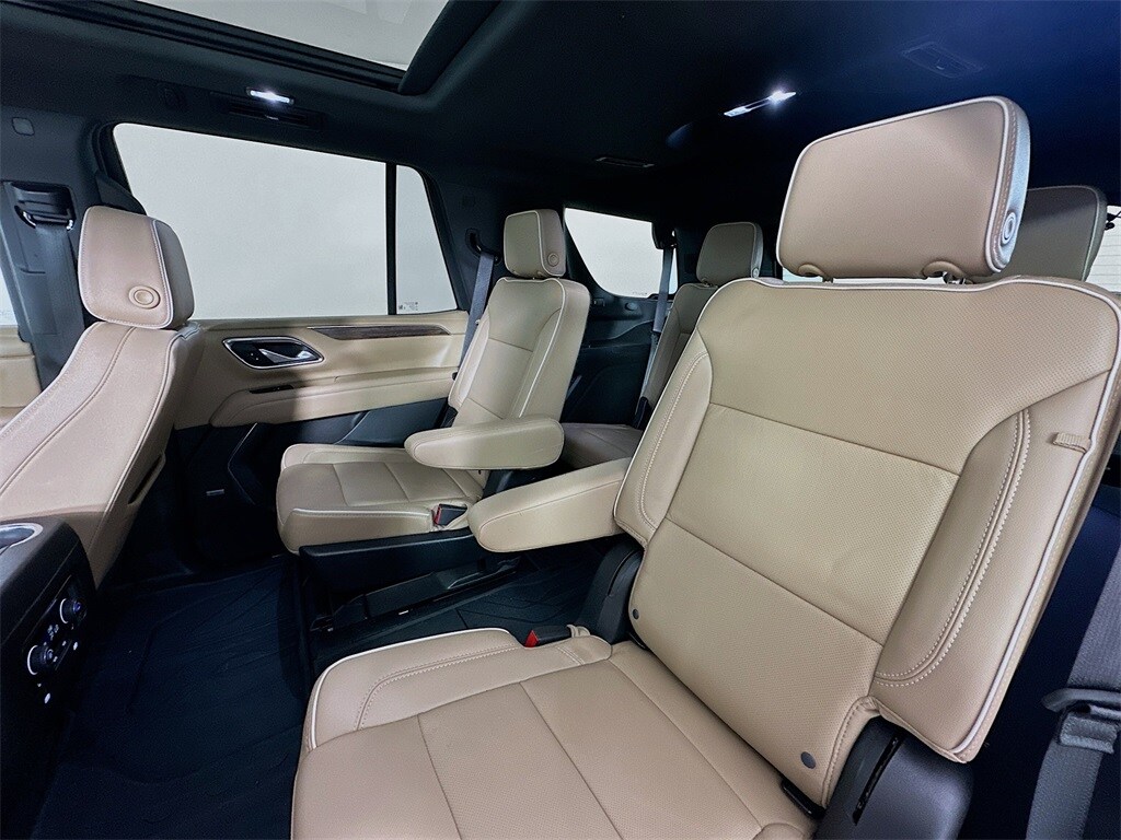 2023 Chevrolet Tahoe Premier photo 3