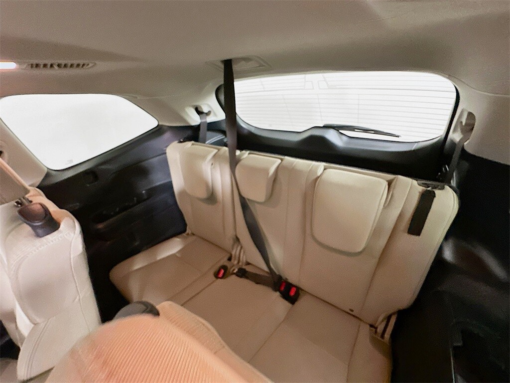 2024 Subaru Ascent Premium photo 2