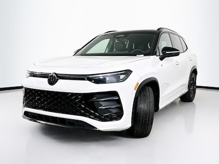 2026 Volkswagen Tiguan 2.0T SE R-Line Black SUV