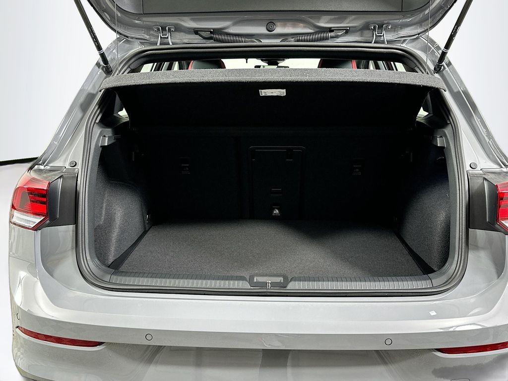 2025 Volkswagen Golf GTI SE - Photo 16