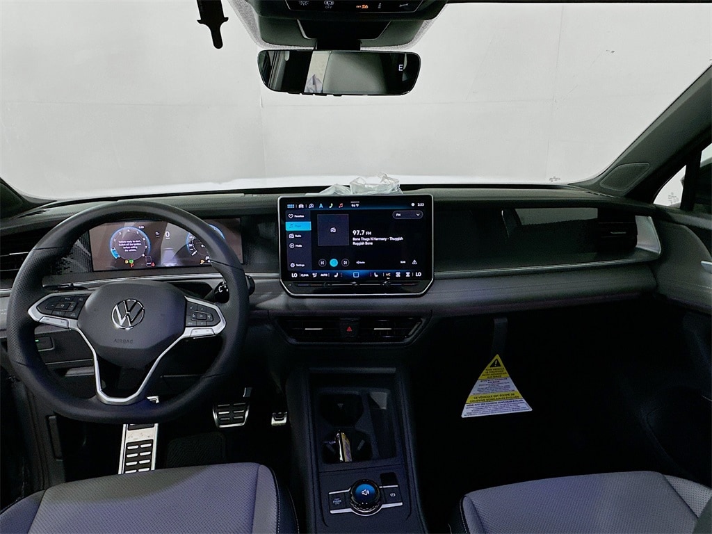 New 2025 Volkswagen Tiguan 2.0T SE R-Line Black SUV