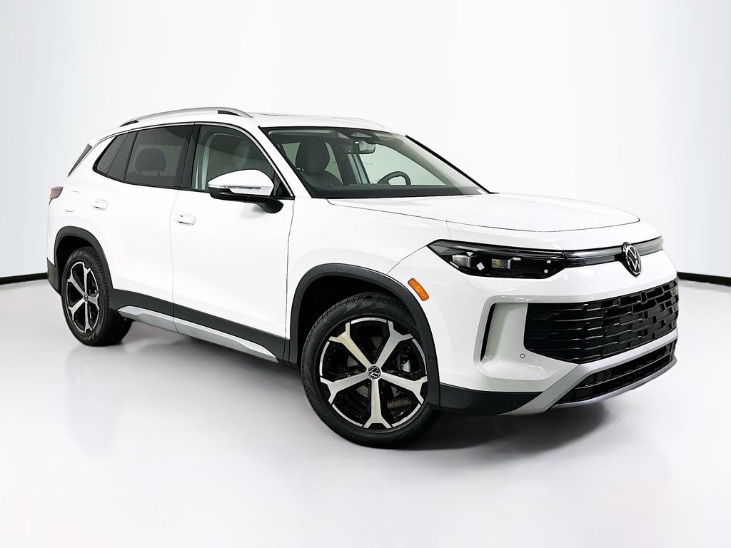2026 Volkswagen Tiguan 2.0T SE's photo