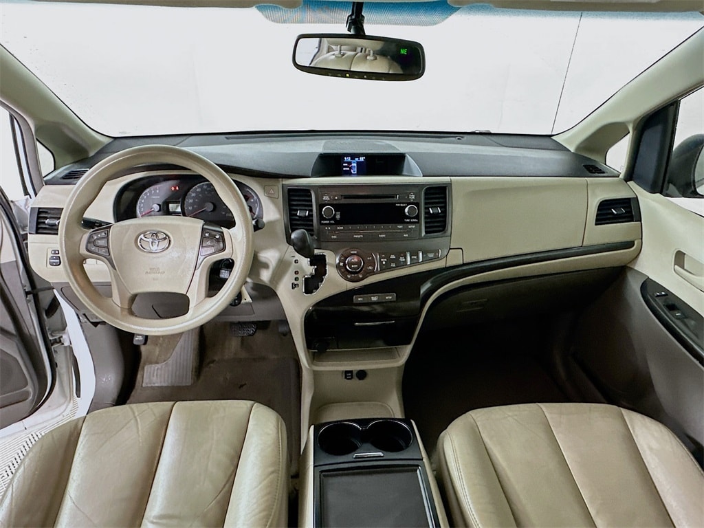 Used 2014 Toyota Sienna L Minivan/Van