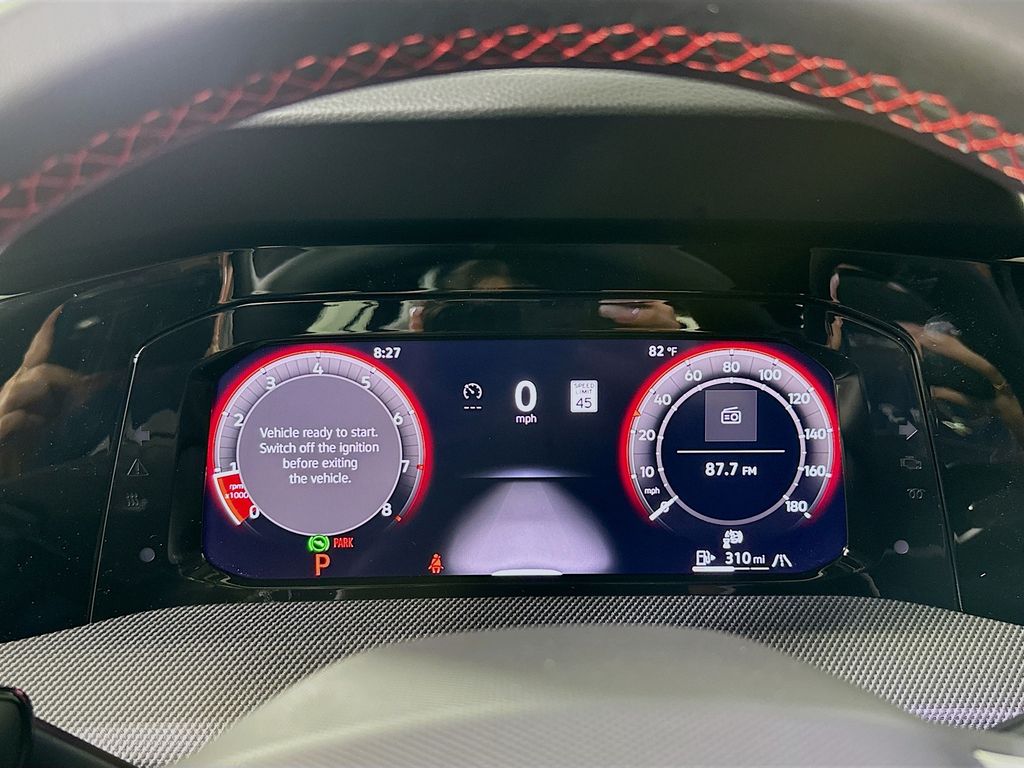 2025 Volkswagen Golf GTI SE - Photo 12