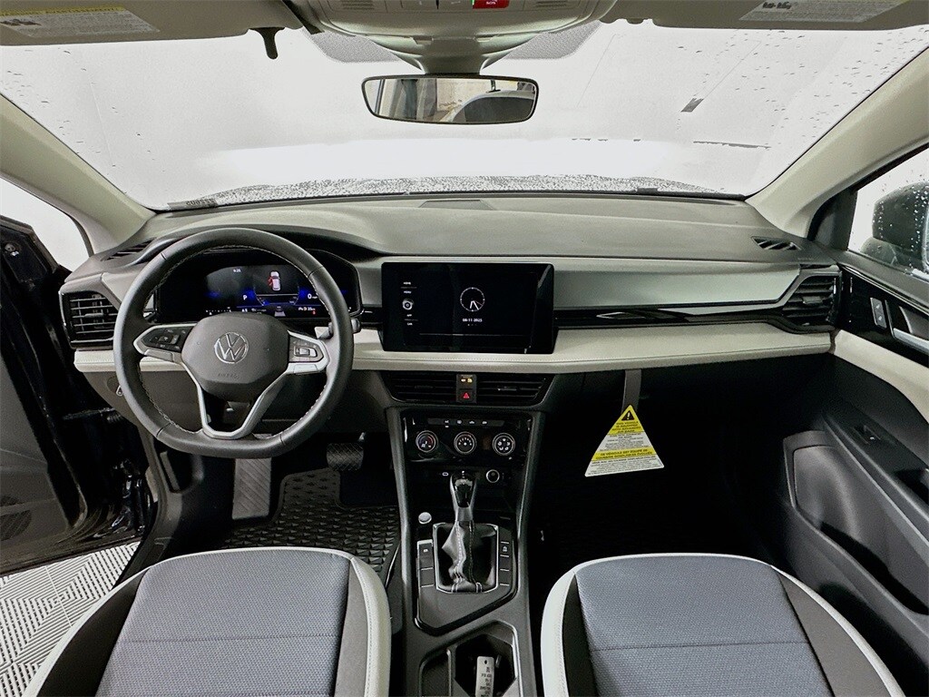 2025 Volkswagen Taos S photo 2
