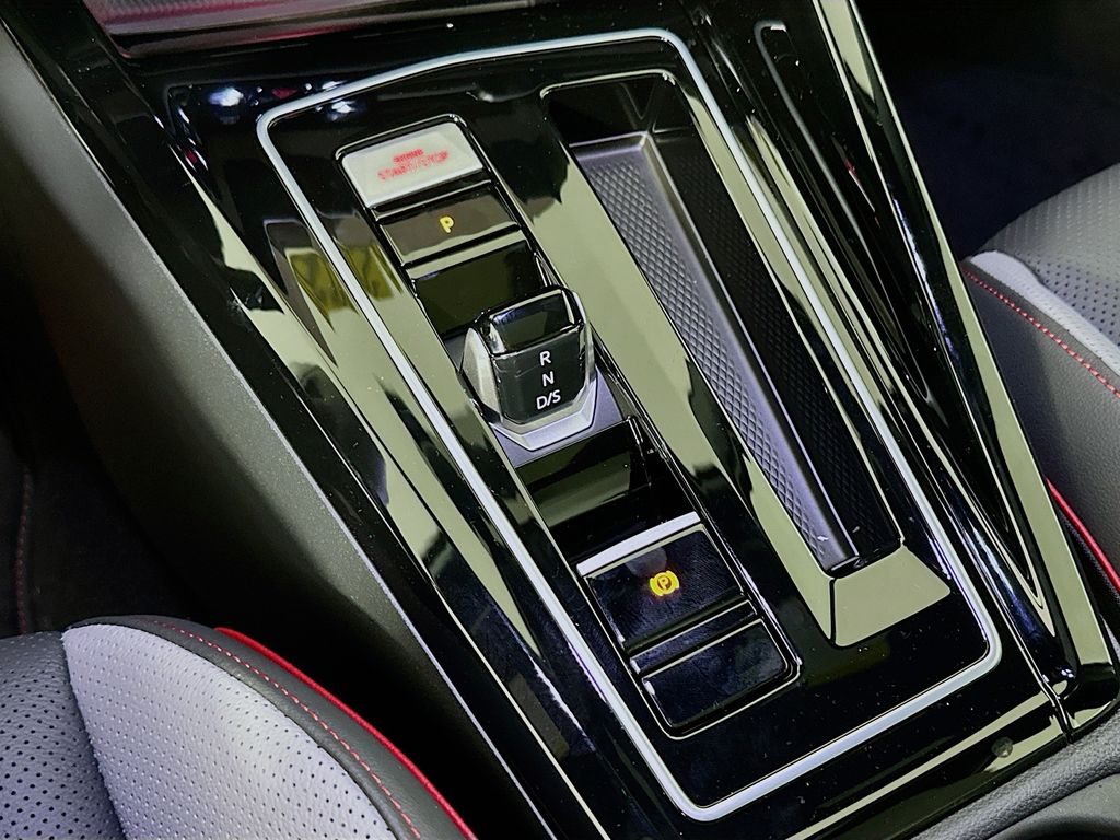 2025 Volkswagen Golf GTI SE - Photo 22