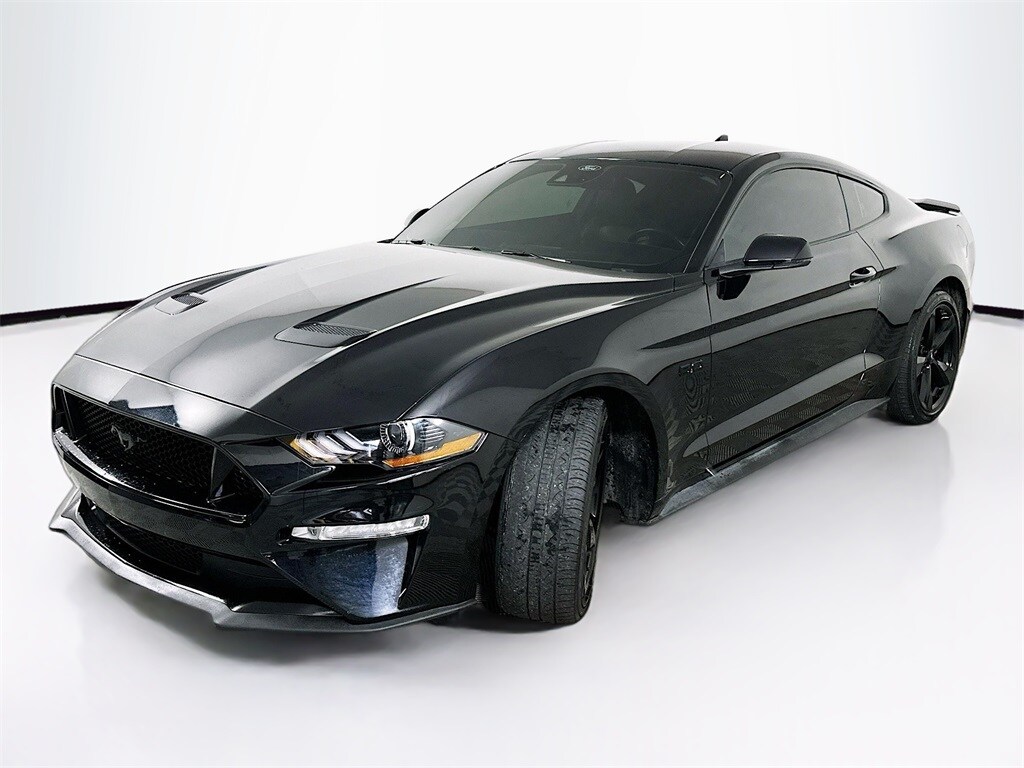 2022 Ford Mustang GT Premium photo 2