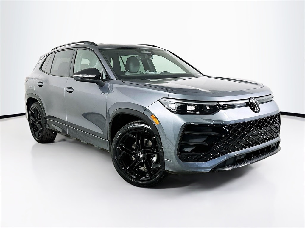 New 2025 Volkswagen Tiguan 2.0T SE R-Line Black SUV