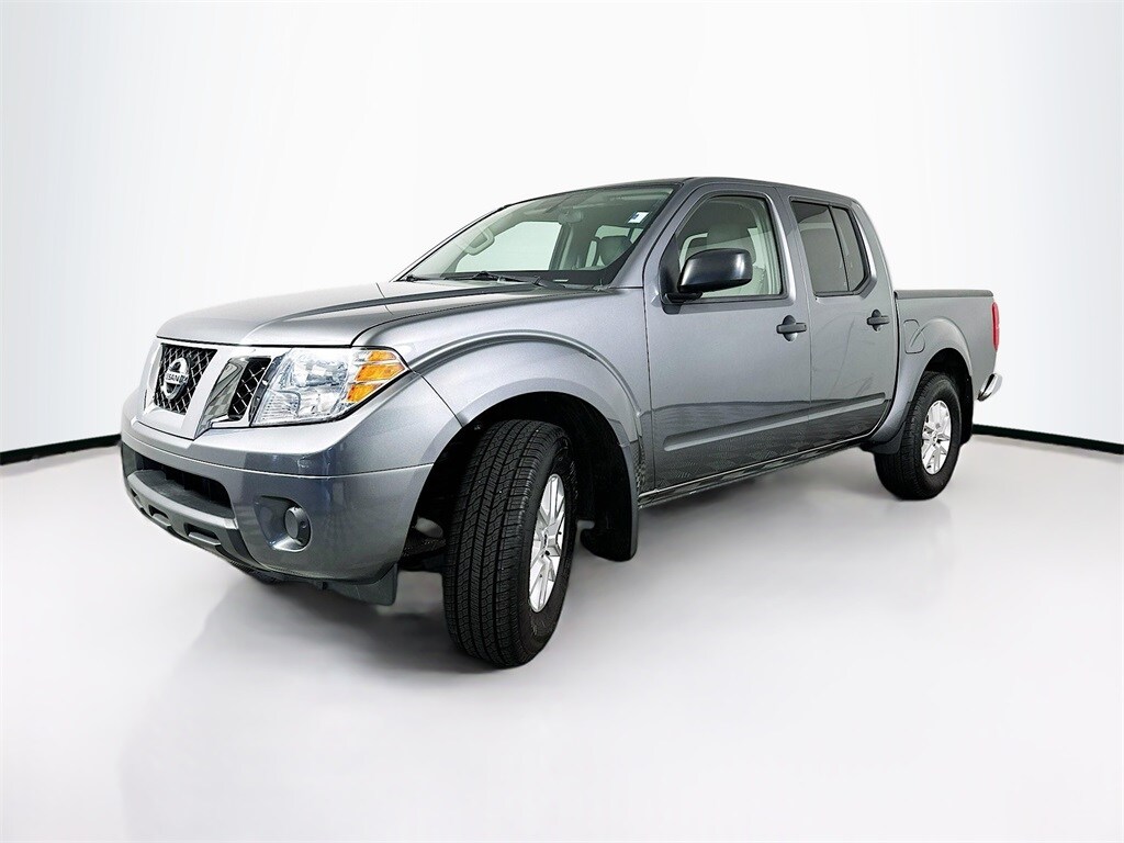 2020 Nissan Frontier SV photo 2