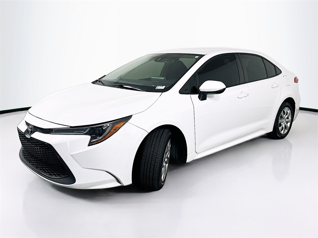 2020 Toyota Corolla LE photo 2