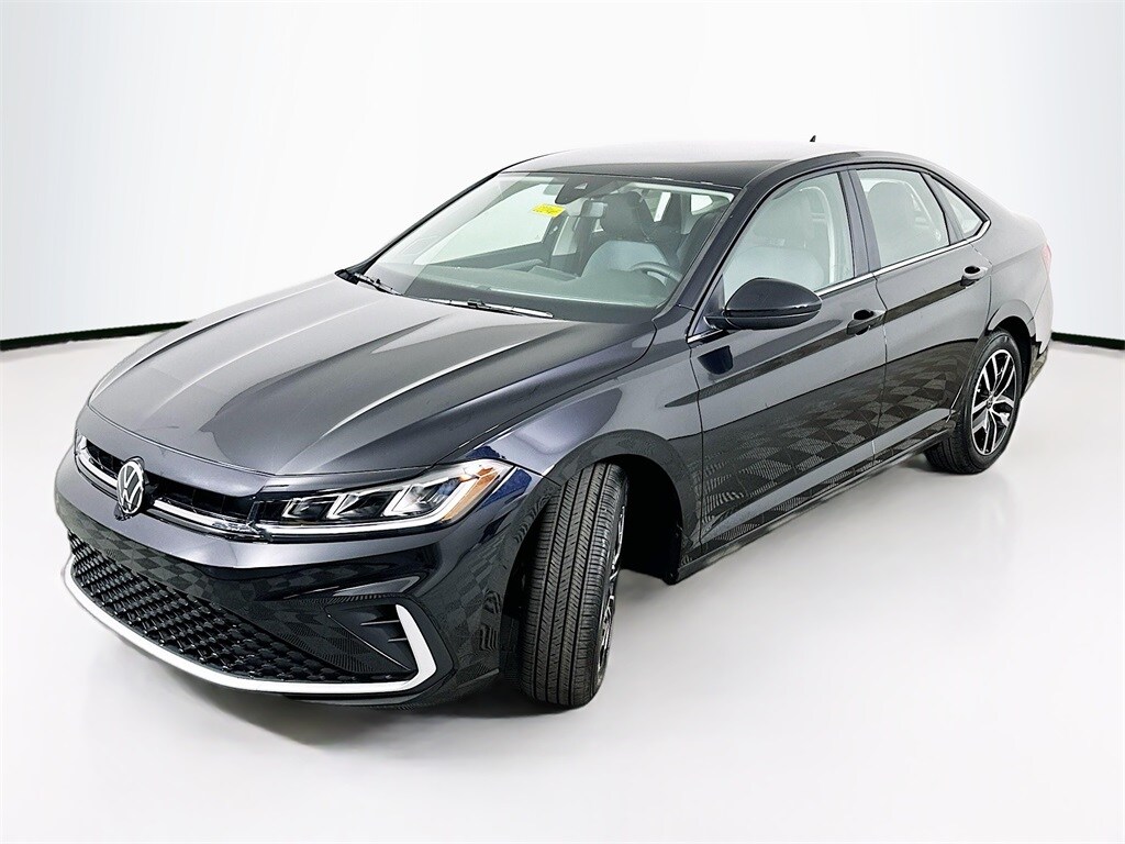 2025 Volkswagen Jetta SE photo 2