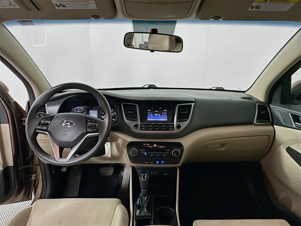 2017 Hyundai Tucson SE photo 3