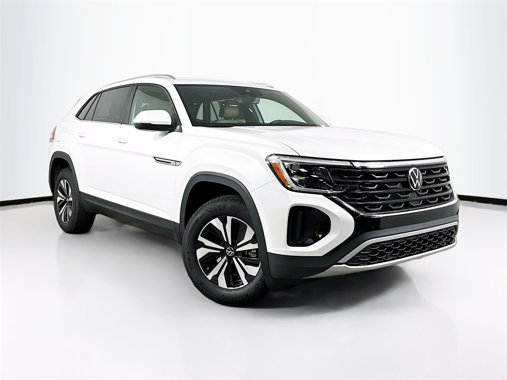 2026 Volkswagen Atlas Cross Sport SE's photo