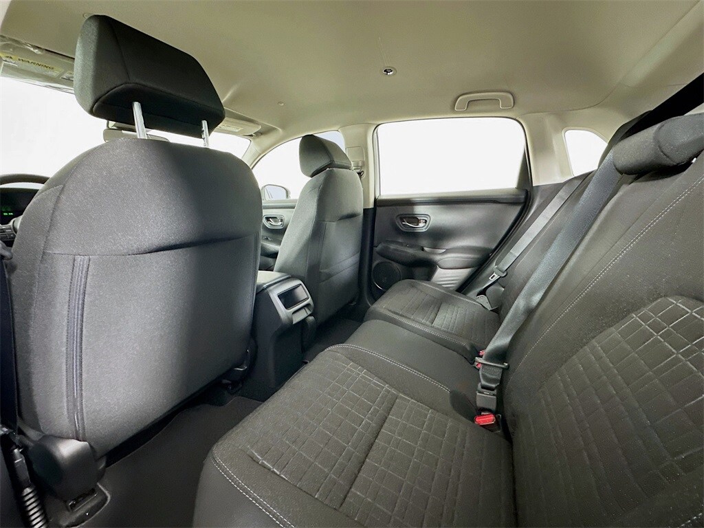 2025 Honda HR-V LX photo 3