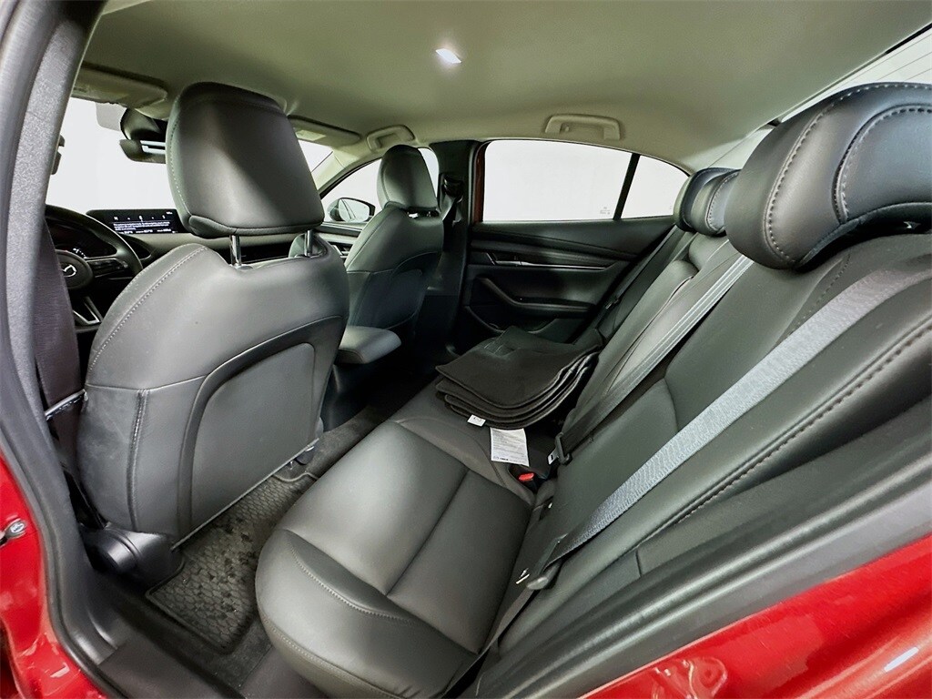 2024 Mazda Mazda3 Sedan 2.5 Select Sport photo 4