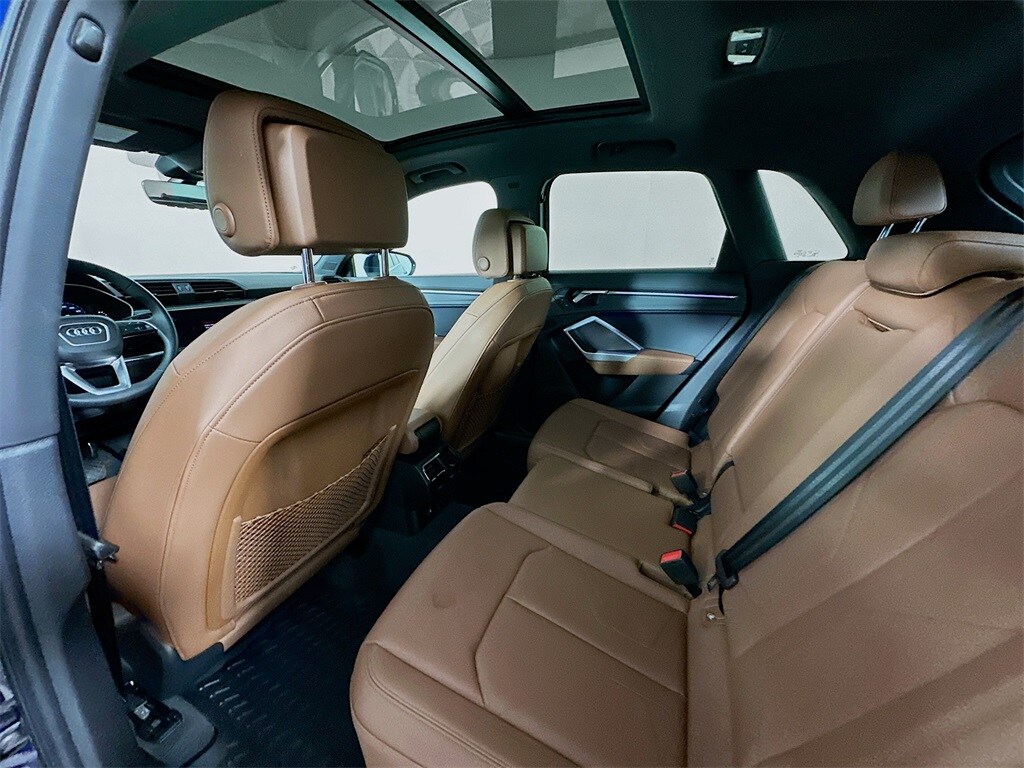 2025 Audi Q3 S line Premium Plus photo 3
