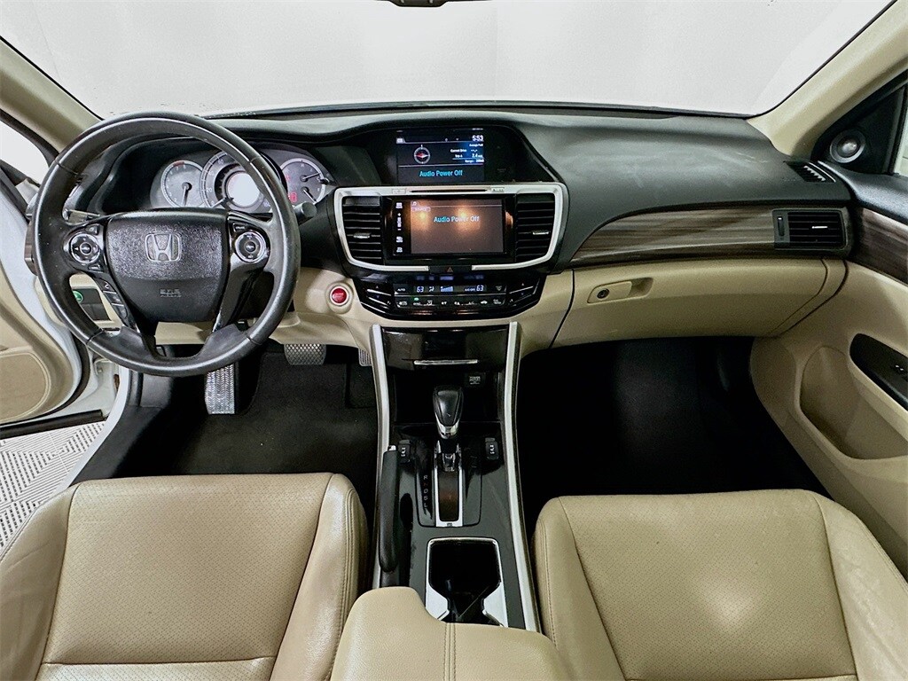 2016 Honda Accord EX-L photo 3