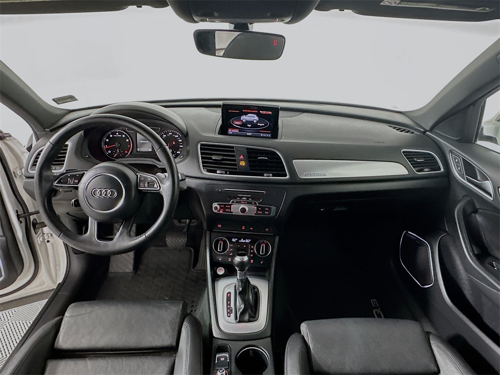 2017 Audi Q3 Prestige photo 3