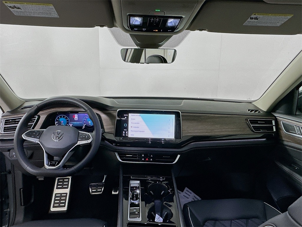 New 2026 Volkswagen Atlas 2.0T SEL Premium R-Line SUV