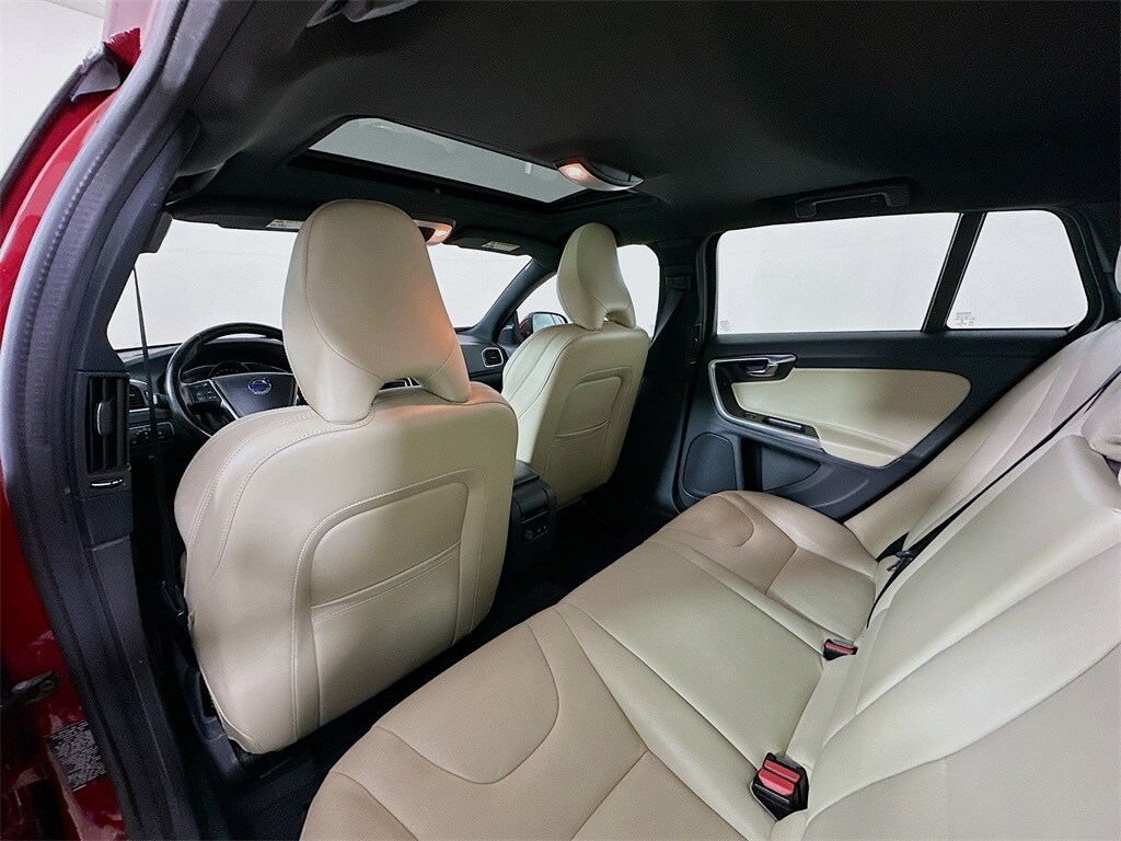 Used 2017 Volvo V60 T5 Platinum Wagon