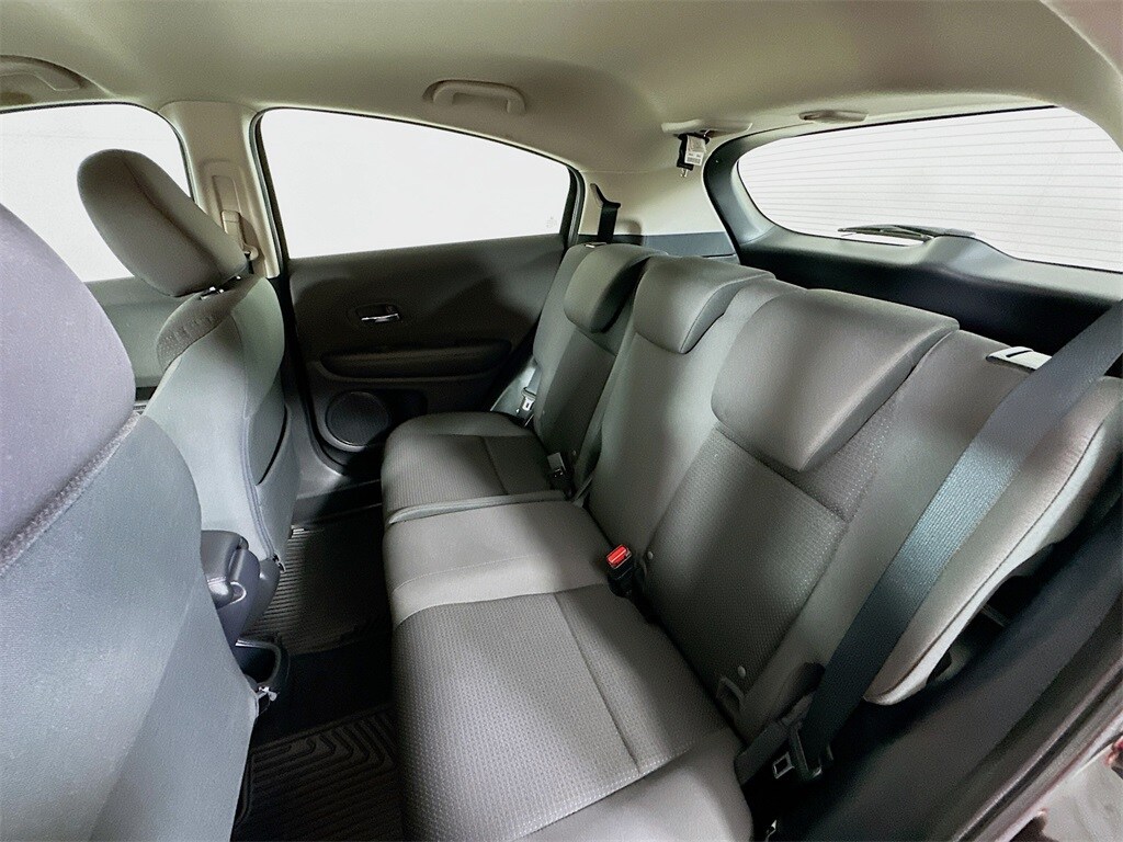 2019 Honda HR-V LX photo 4