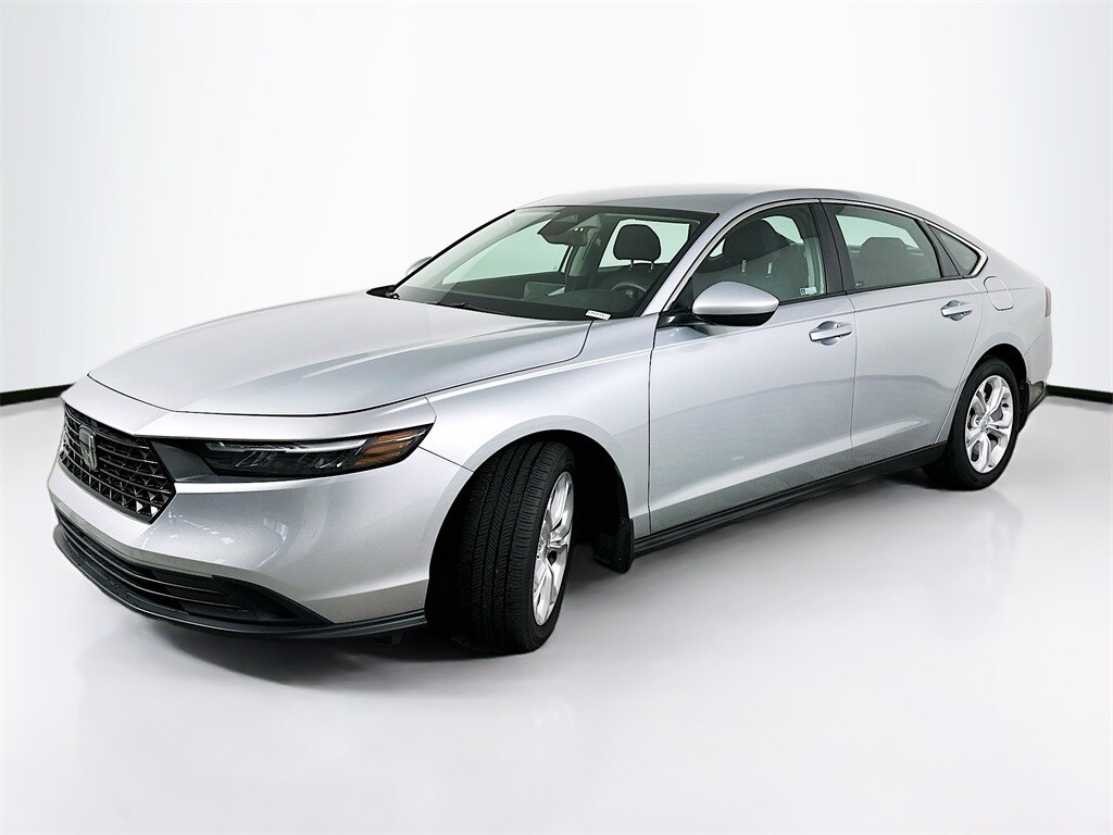 2024 Honda Accord LX photo 2