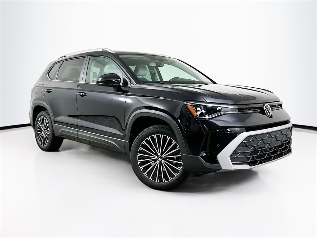 2026 Volkswagen Taos SE's photo