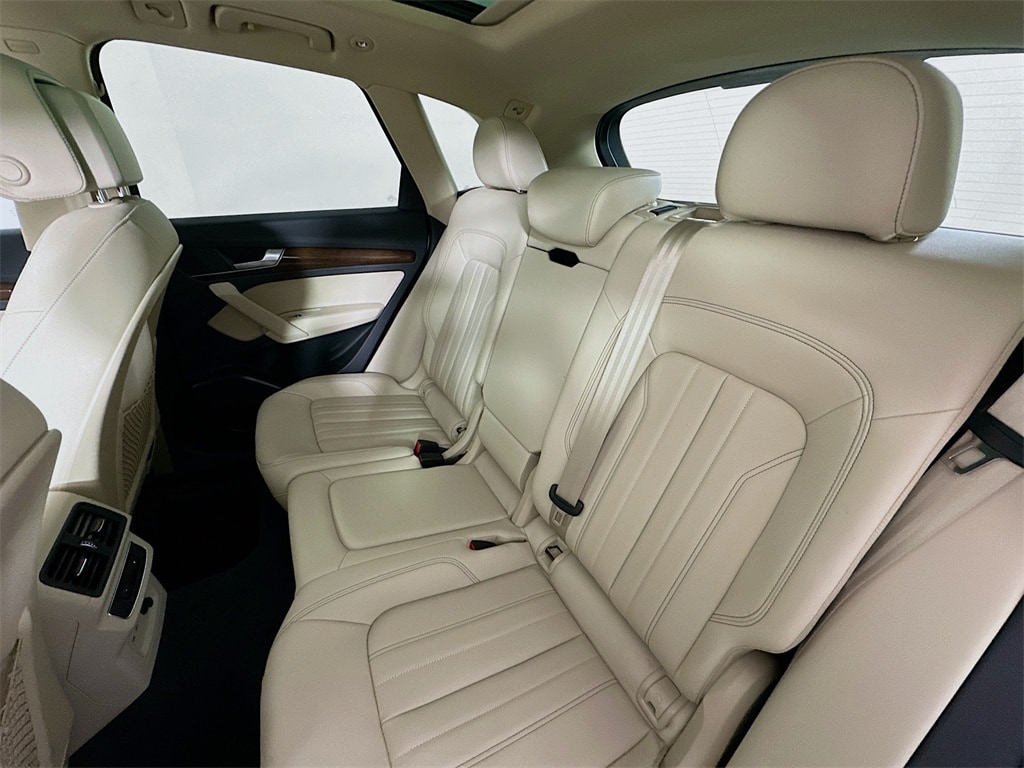 Used 2025 Audi Q5 40 Premium SUV
