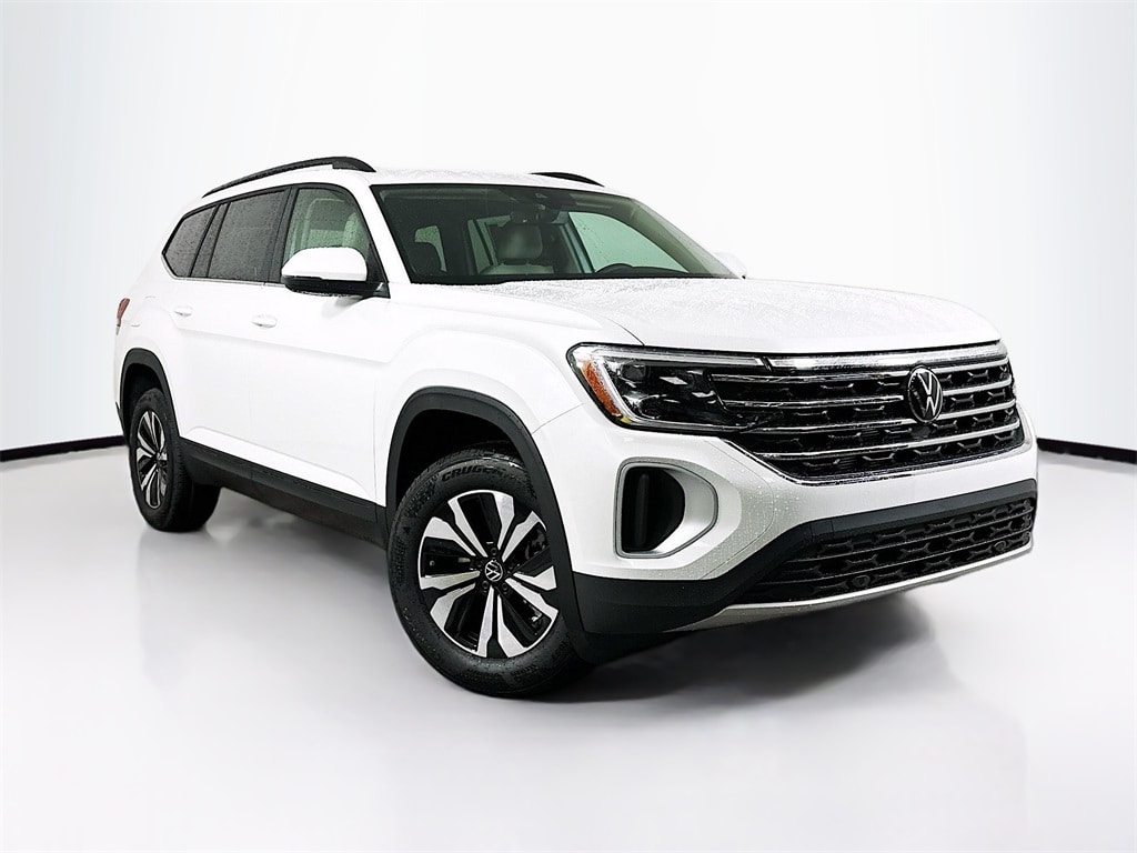 2026 Volkswagen Atlas SE's photo
