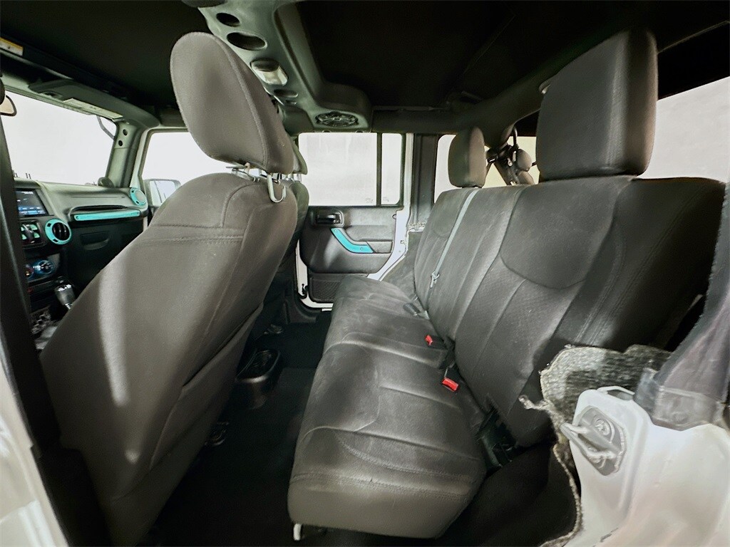 2014 Jeep Wrangler Unlimited Sport photo 3