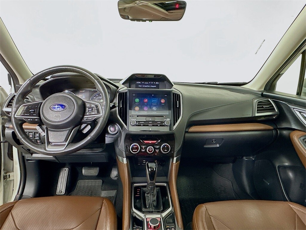 2019 Subaru Forester Touring photo 3