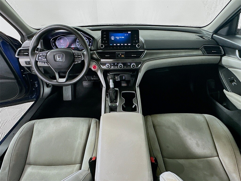 2019 Honda Accord LX photo 2
