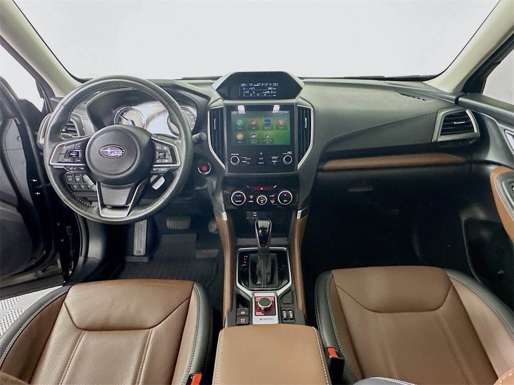 2024 Subaru Forester Touring photo 3