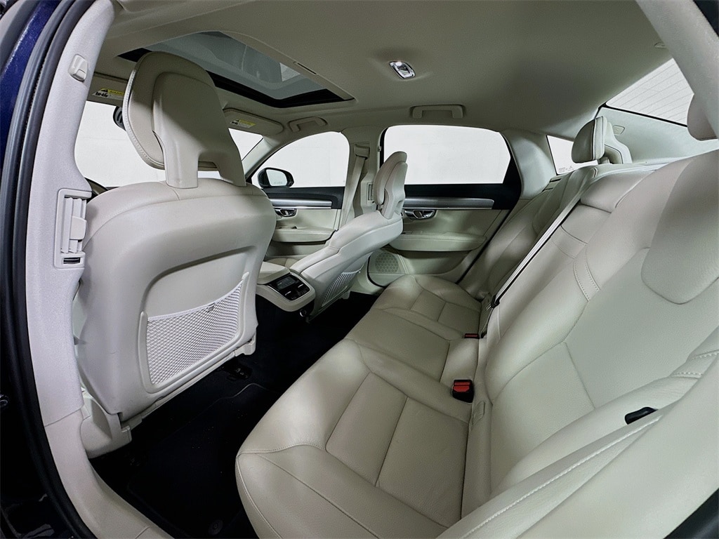 Used 2017 Volvo S90 T5 Momentum Sedan