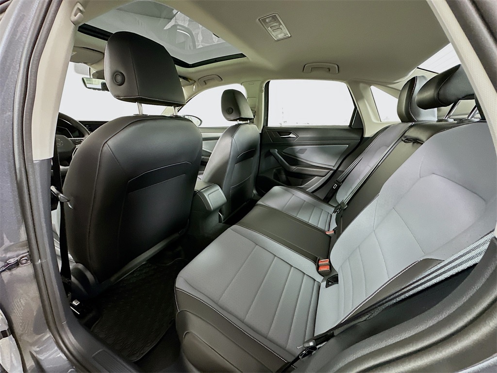 New 2026 Volkswagen Jetta 1.5T SE Sedan