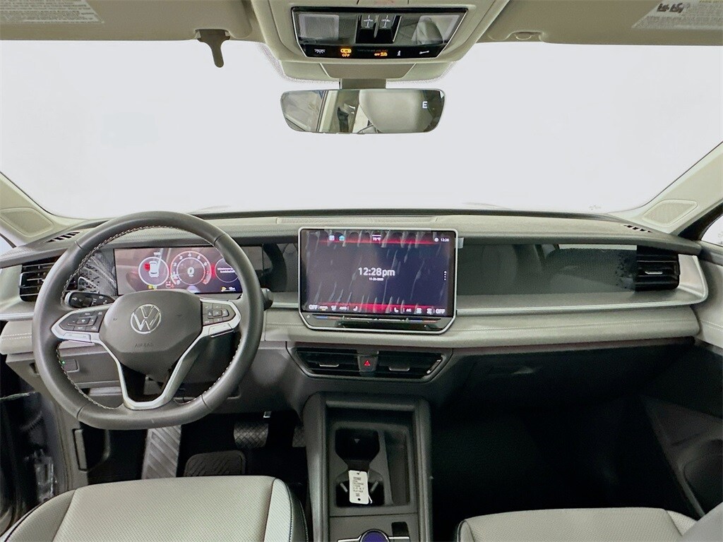 New 2026 Volkswagen Tiguan 2.0T SE SUV