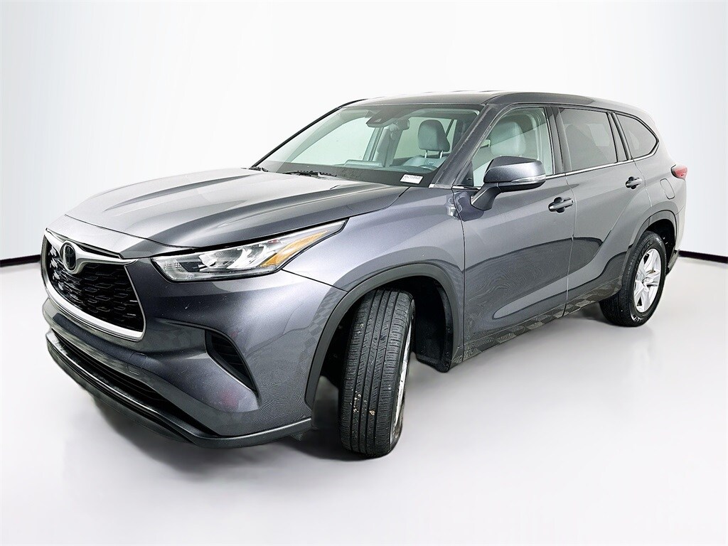 2020 Toyota Highlander L photo 2