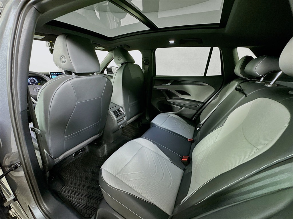 New 2025 Volkswagen Tiguan 2.0T SE R-Line Black SUV