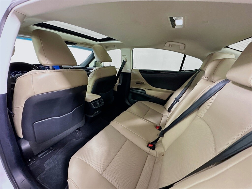 2020 Lexus ES 350 Premium photo 4