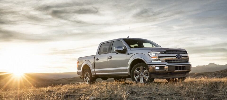 2018-Ford-F150-Lariat-CrewCab-Truck-L03.jpg
