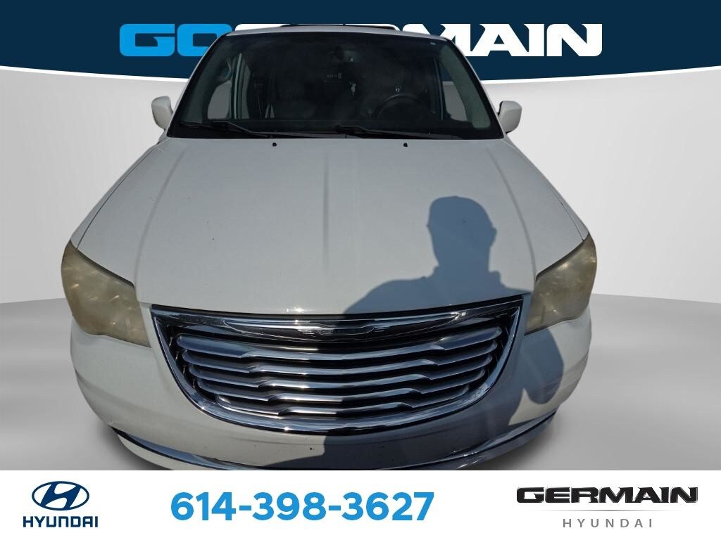 Used 2014 Chrysler Town & Country Touring Van