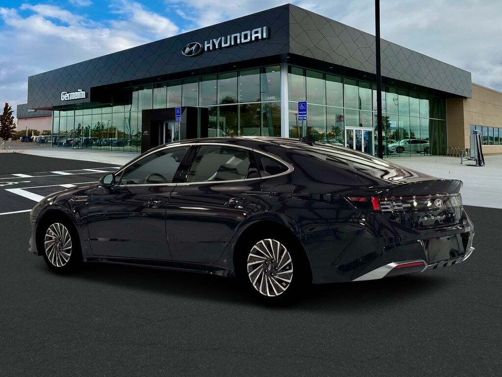 New 2026 Hyundai Sonata Hybrid SEL Sedan